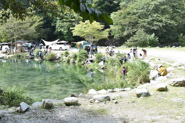   ウェルキャンプ西丹沢で春のニジマス釣りイベント開催！