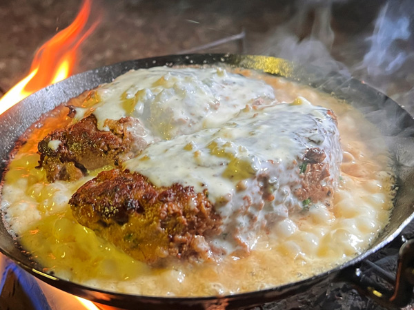   豪快キャンプ飯！焼くだけで超簡単に作れる楽レシピが神すぎた…！