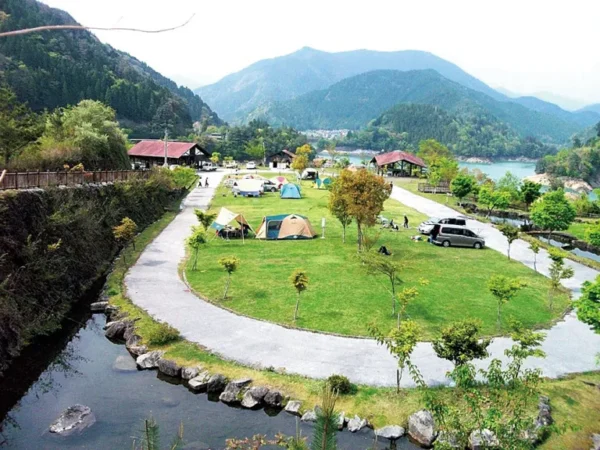   初心者におすすめ！キャンピングカーが利用できるキャンプ場11選【愛媛県・高知県】