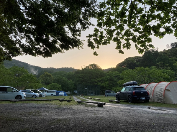   雨の日キャンプはやめたほうがいい？誰でも簡単にできる楽しむための工夫を徹底解説！