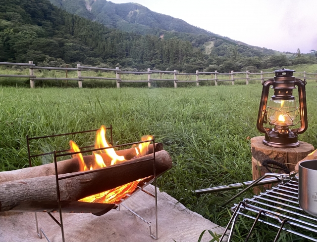   女子ソロの上級キャンパーは焚き火時間をどう過ごしてるの？楽しみ方を紹介！